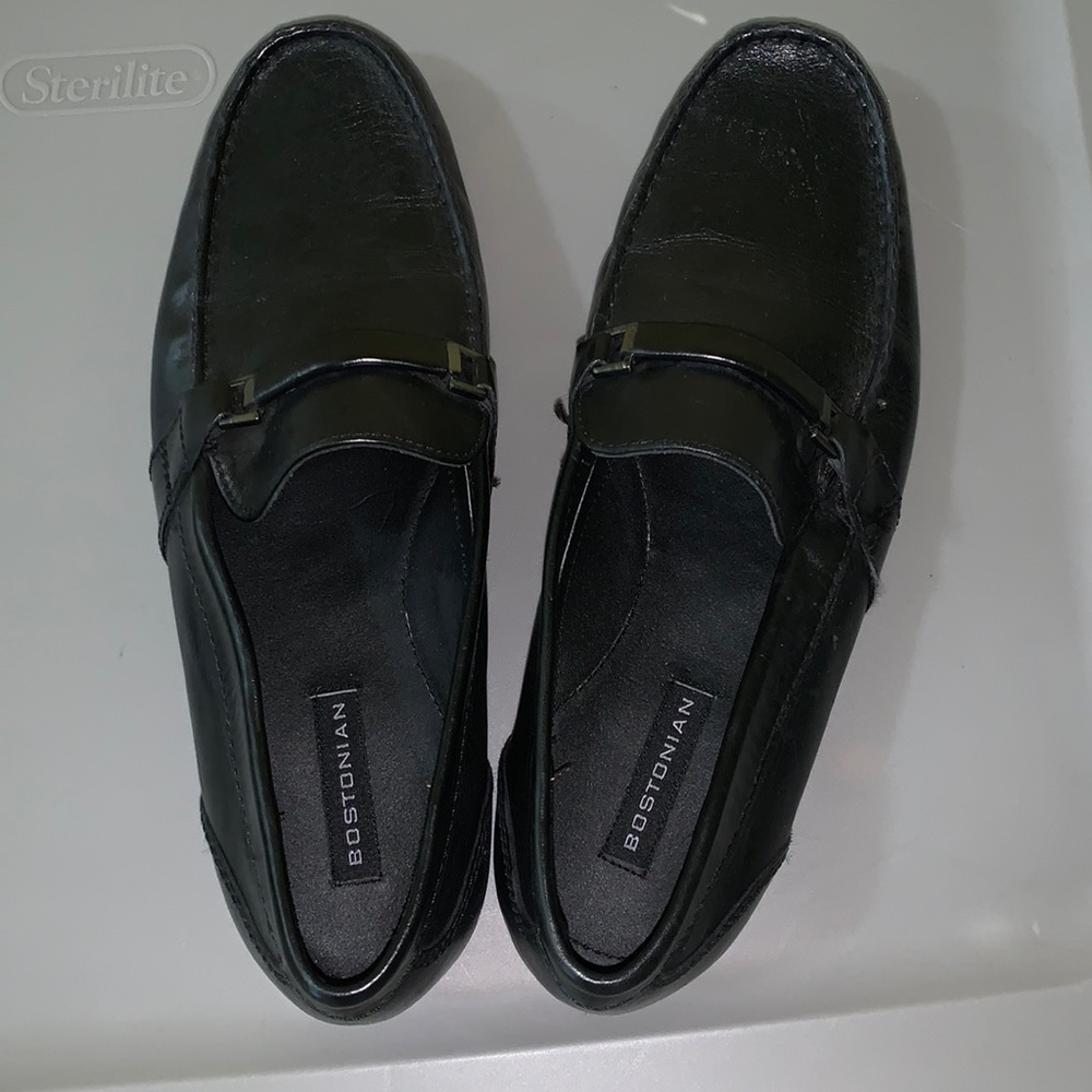 Bostonian leather loafers